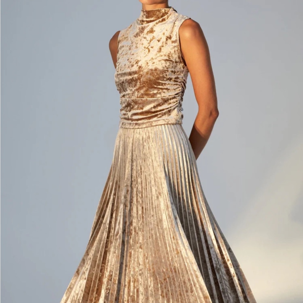 Bella Dahl Velvet Midi Set in Gold NWT